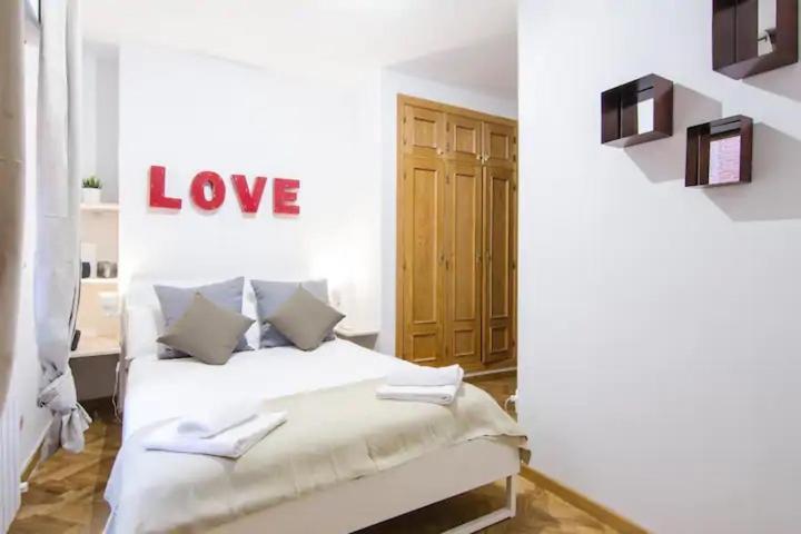 Bright & Spacious- City Center- 2Rooms-2Bathrooms Мадрид Экстерьер фото
